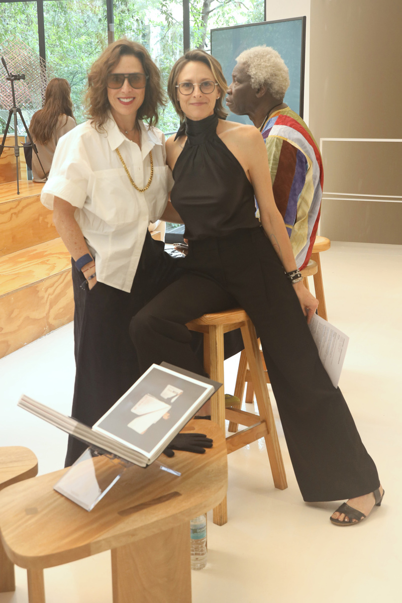 Gabriela y Fernanda Roel.