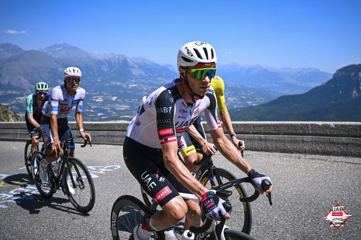 Con apenas 22 años, Isaac del Toro se consolidó como una de las grandes figuras del ciclismo mundial.