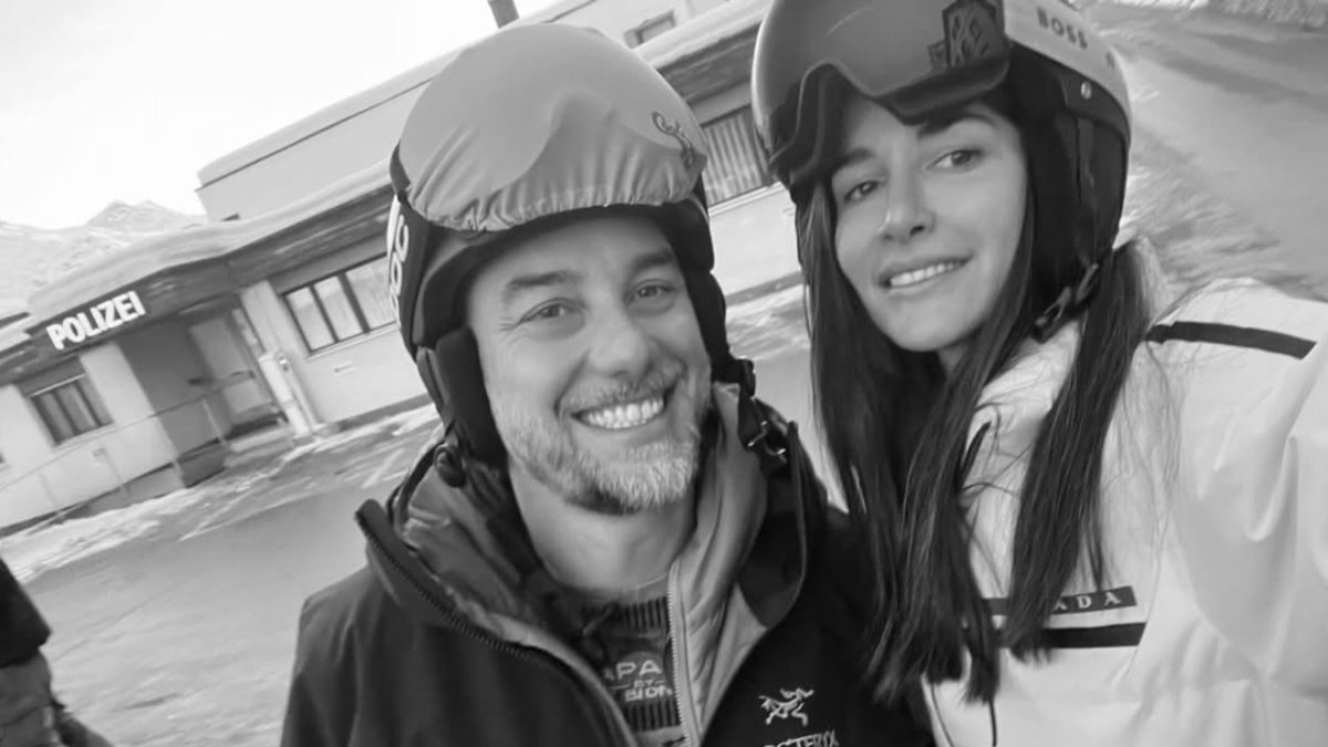 Jonathan Andic reaparece en familia en medio de la investigación por la muerte de su papá Jonathan Andic reaparece en familia en medio de la investigación por la muerte de su papá