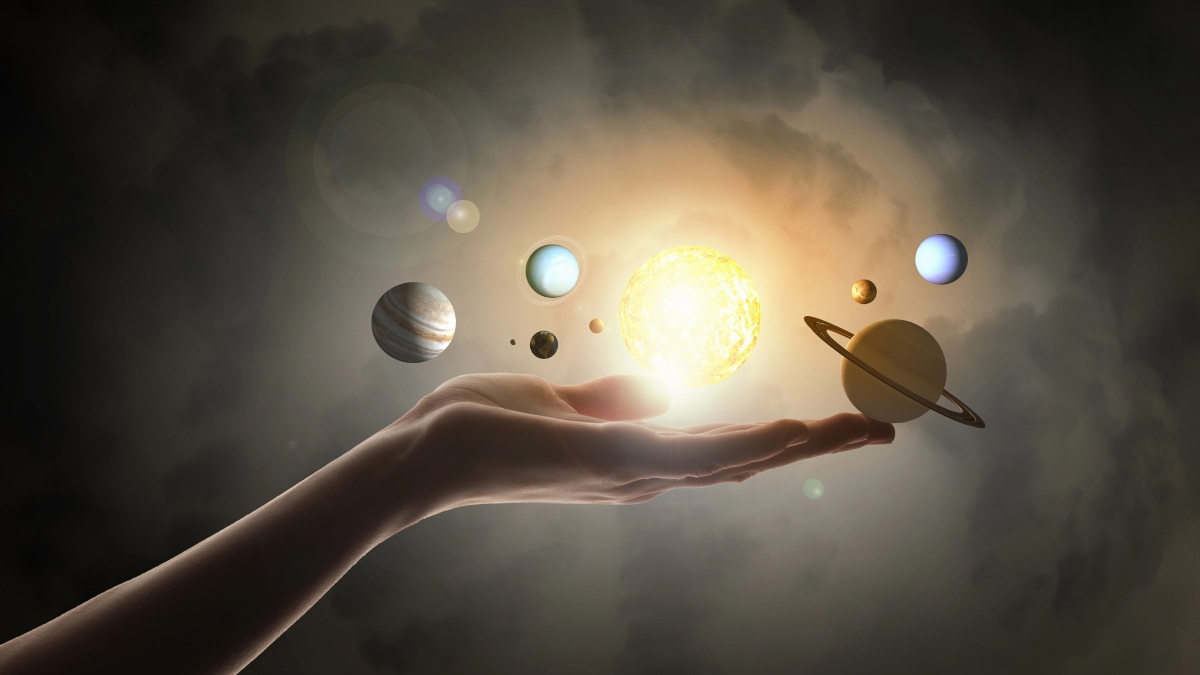 El cielo nos invita a evolucionar: así influyen los movimientos astrológicos de la temporada