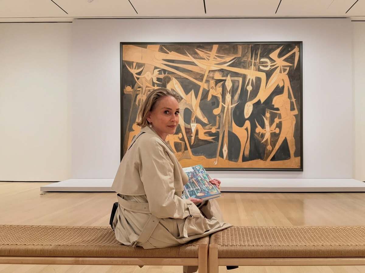 Además de la actuación, Sharon Stone encontró en la pintura una forma de expresión que hoy ocupa un lugar importante en su vida.
