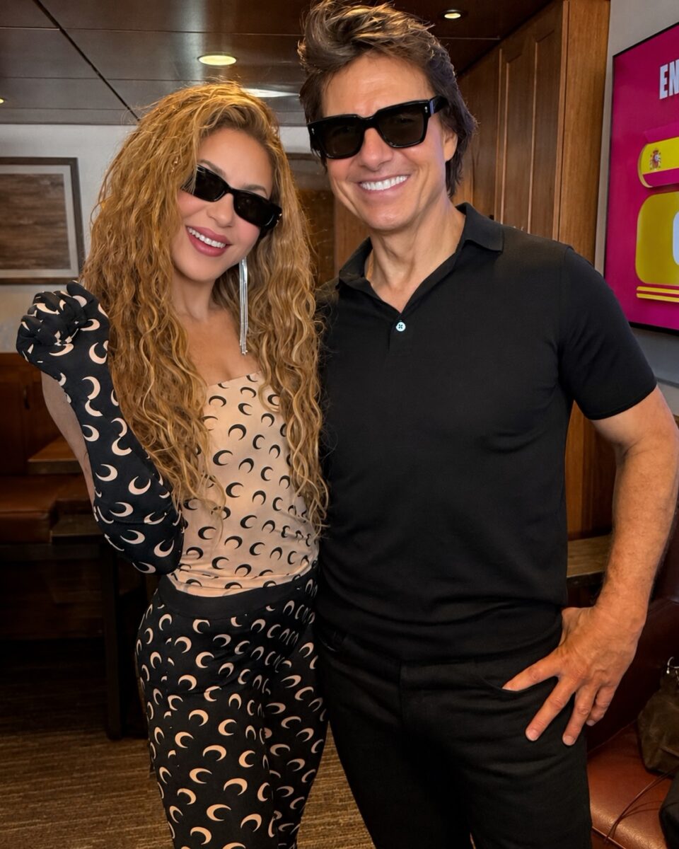 Shakira y Tom Cruise.